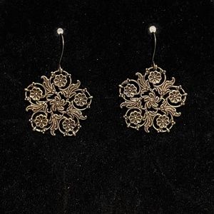 Circular Floral Paisley Cut Out Vintage Antique Gold Drop Dangle Earrings